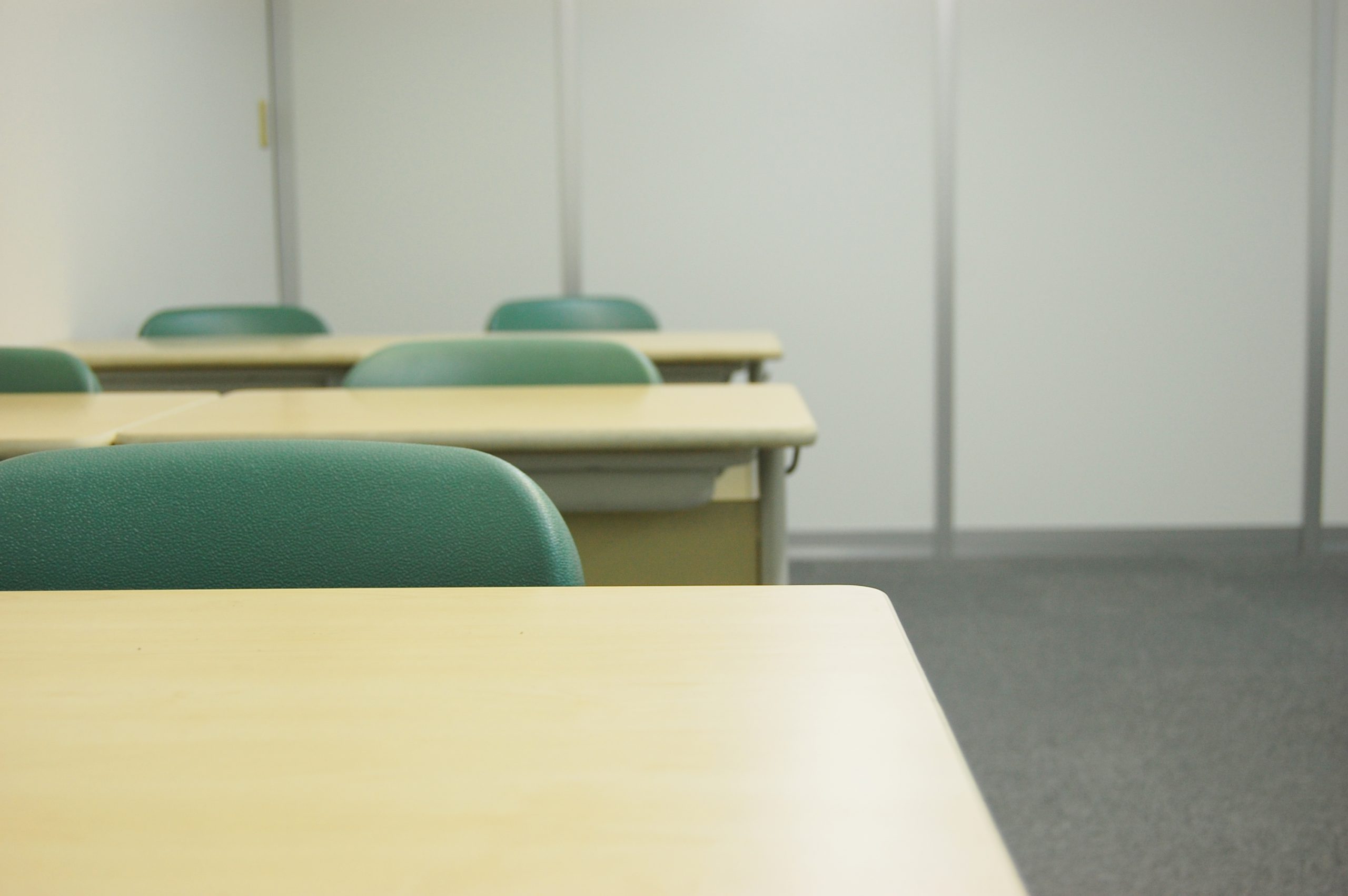 東京大学志望の浪人生必見！駿台予備校と河合塾をガチ比較してみた[前編]