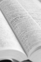 英語の勉強に辞書は必須！？それぞれの辞書の性質と最大限に利用する方法とは？